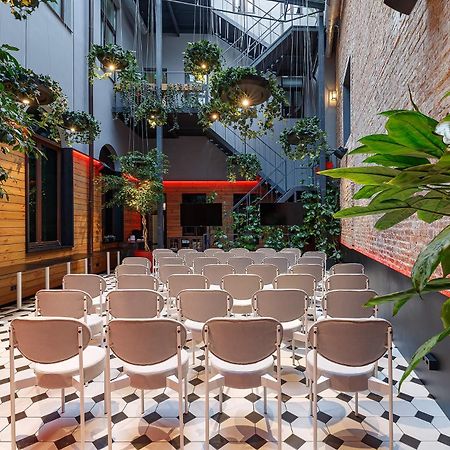 Ferenc Hotel & Restaurant Львов Экстерьер фото