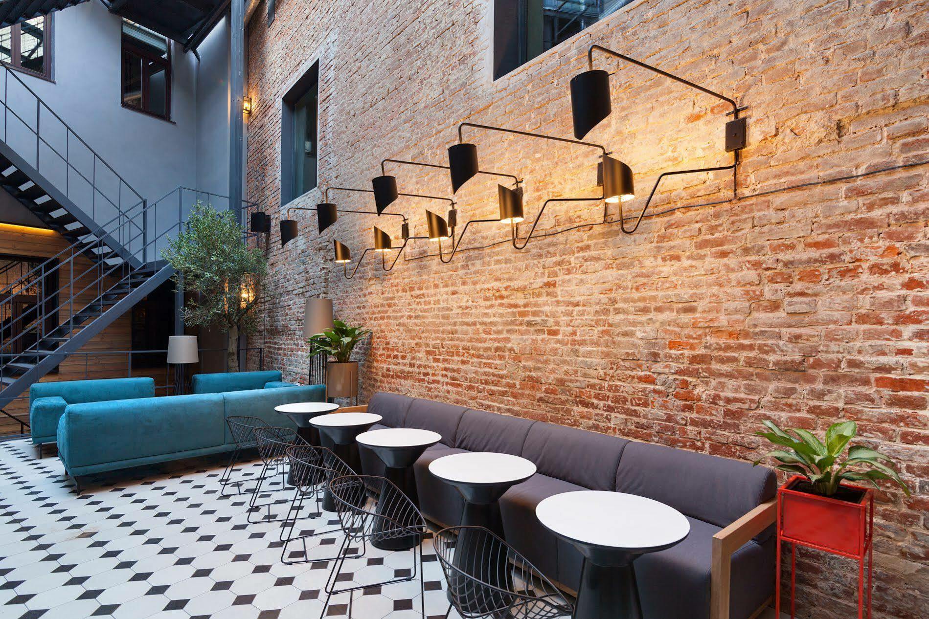 Ferenc Hotel & Restaurant Львов Экстерьер фото