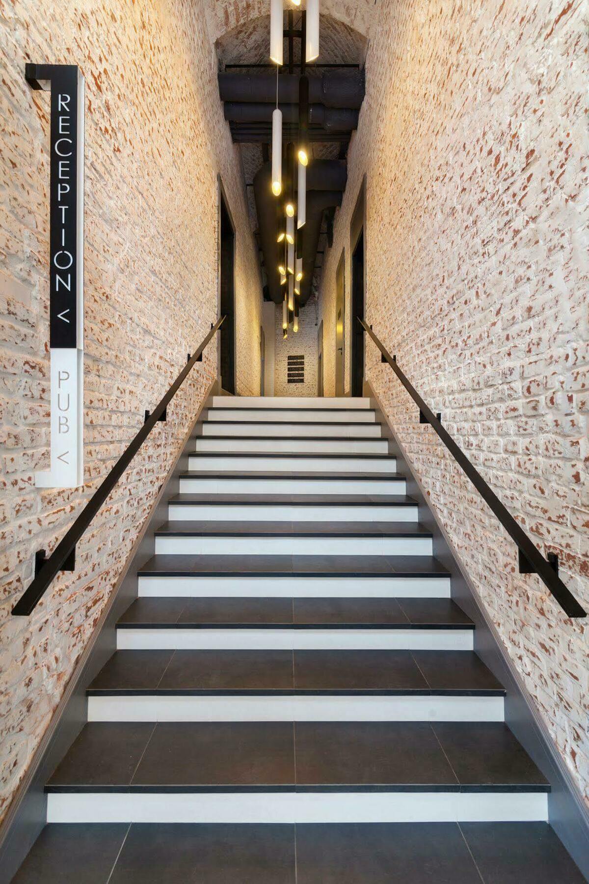 Ferenc Hotel & Restaurant Львов Экстерьер фото